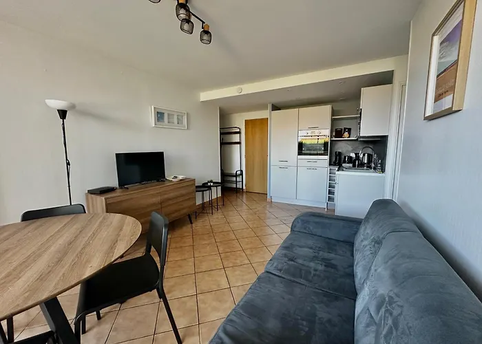 Loubapa, En Rez-de-jardin Appartement *